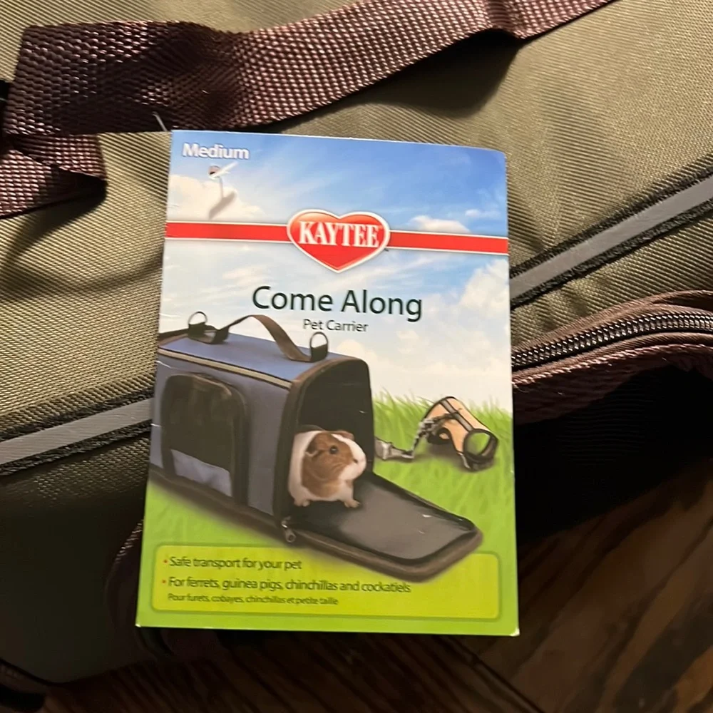 Come Along Pet Carrier by kaytee size medium